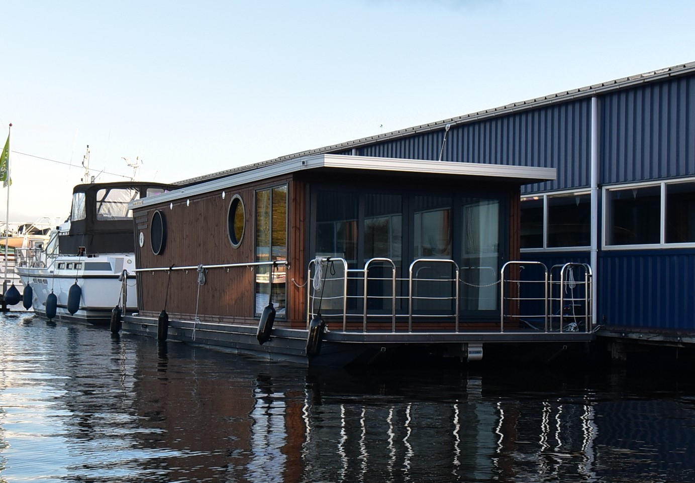 Nordic Season NS 40 Eco 36m2 Houseboat hoofdfoto: 1