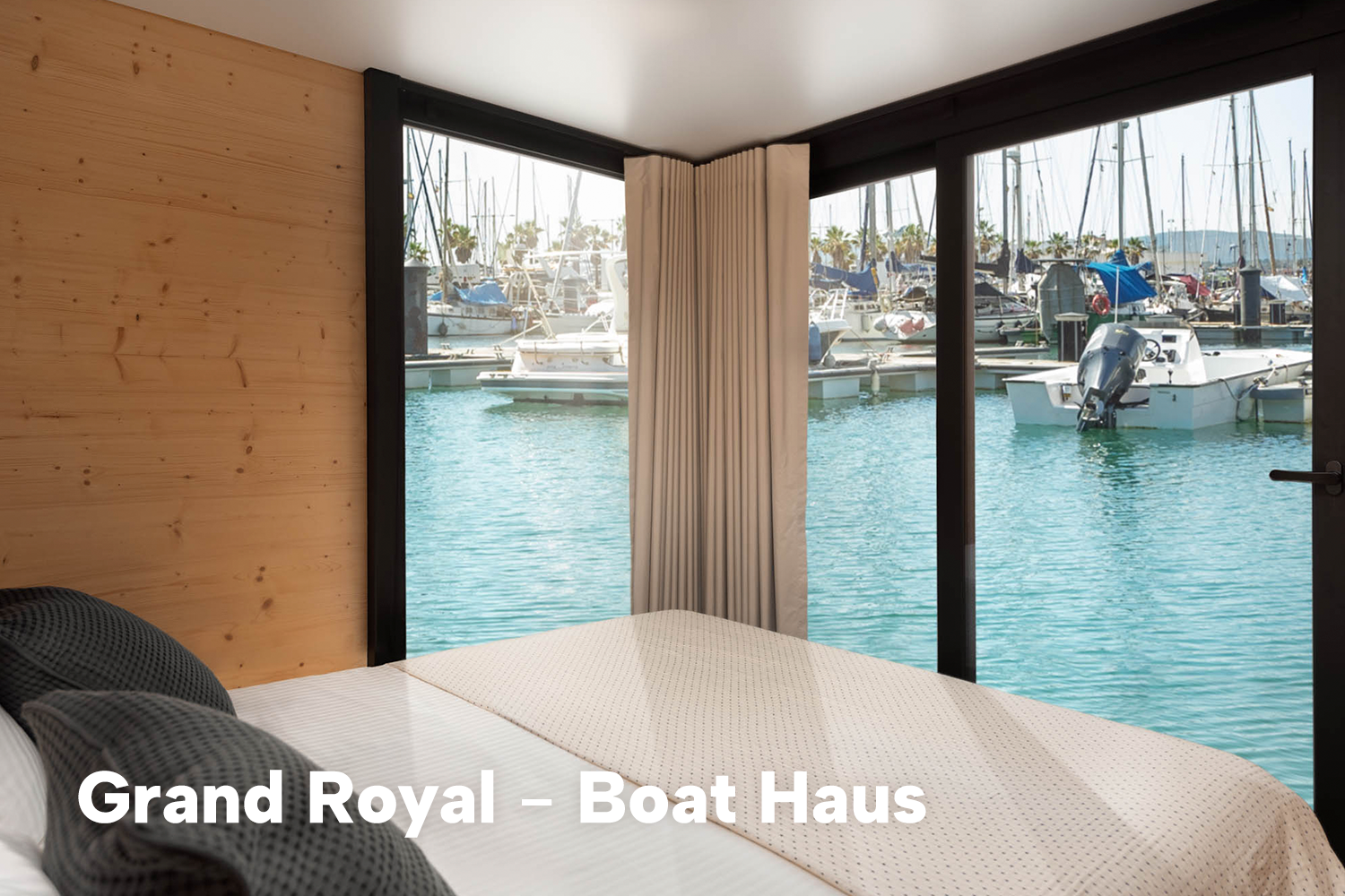 Boat Haus Mediterranean 12X4,5 ROYAL Houseboat