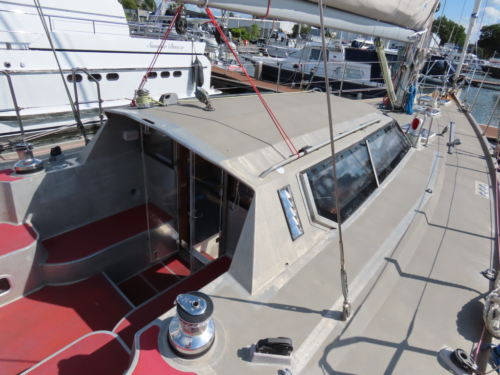 One-off 50’ aluminium Expedition Cruiser