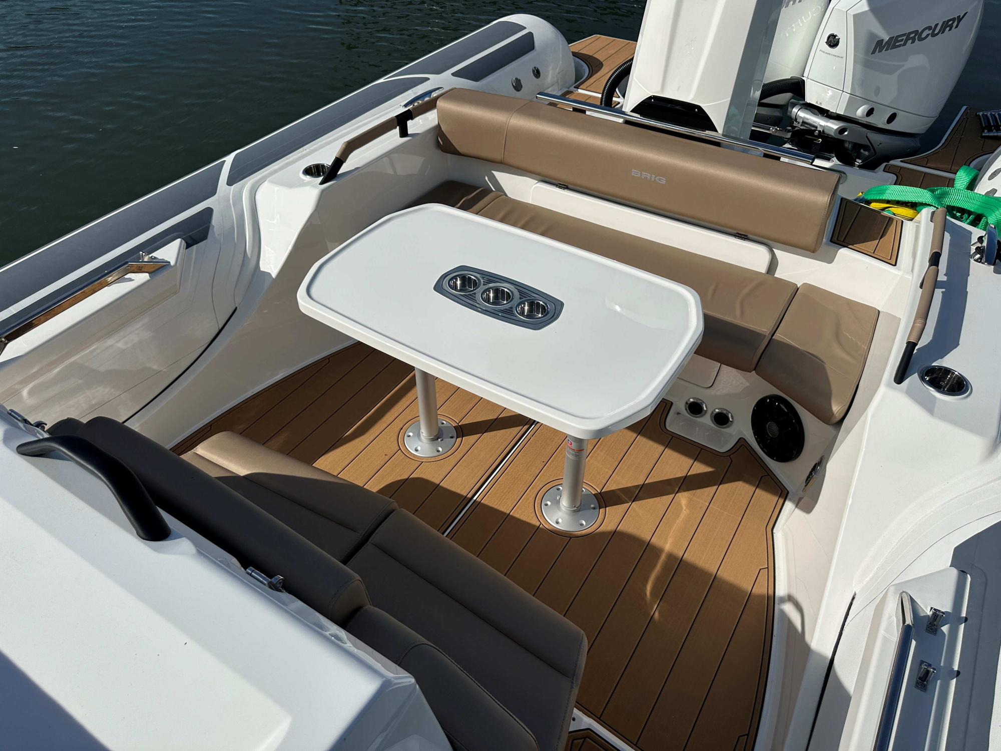 Brig Ribs AANBIEDING - Brig Eagle 10 met 2x Mercury Verado 300 pk op voorraad!