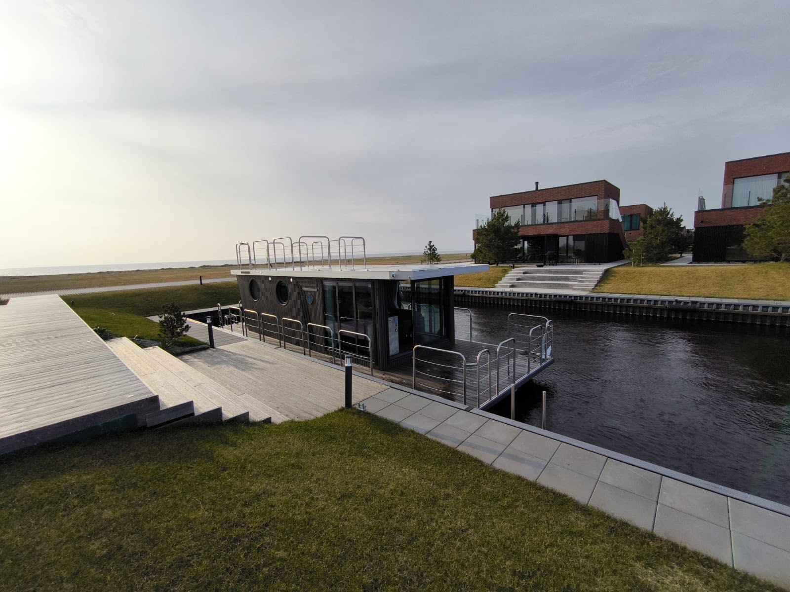 Nordic Season DEMO NS 40 Eco 23m2 Houseboat