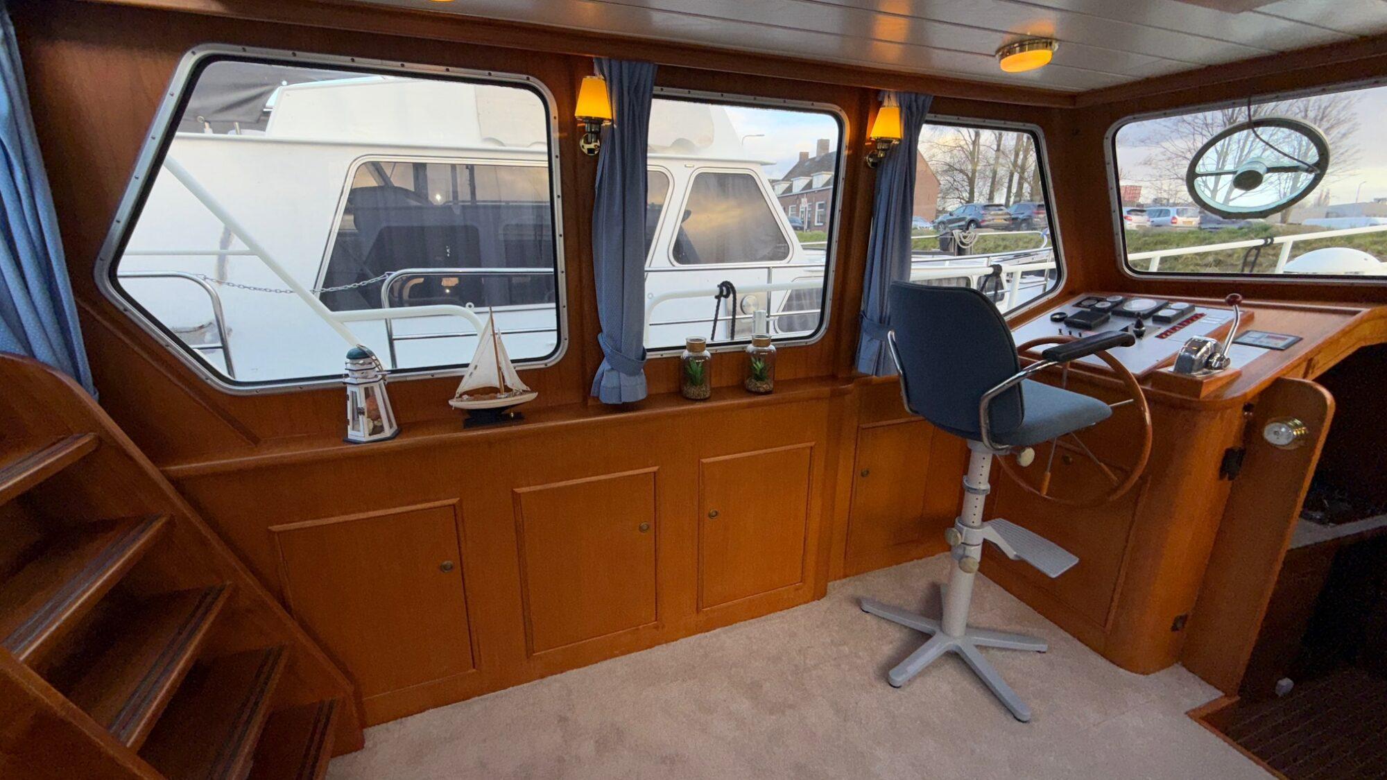 Monty Bank Monty Bank Kotter 41 AK Cabrio