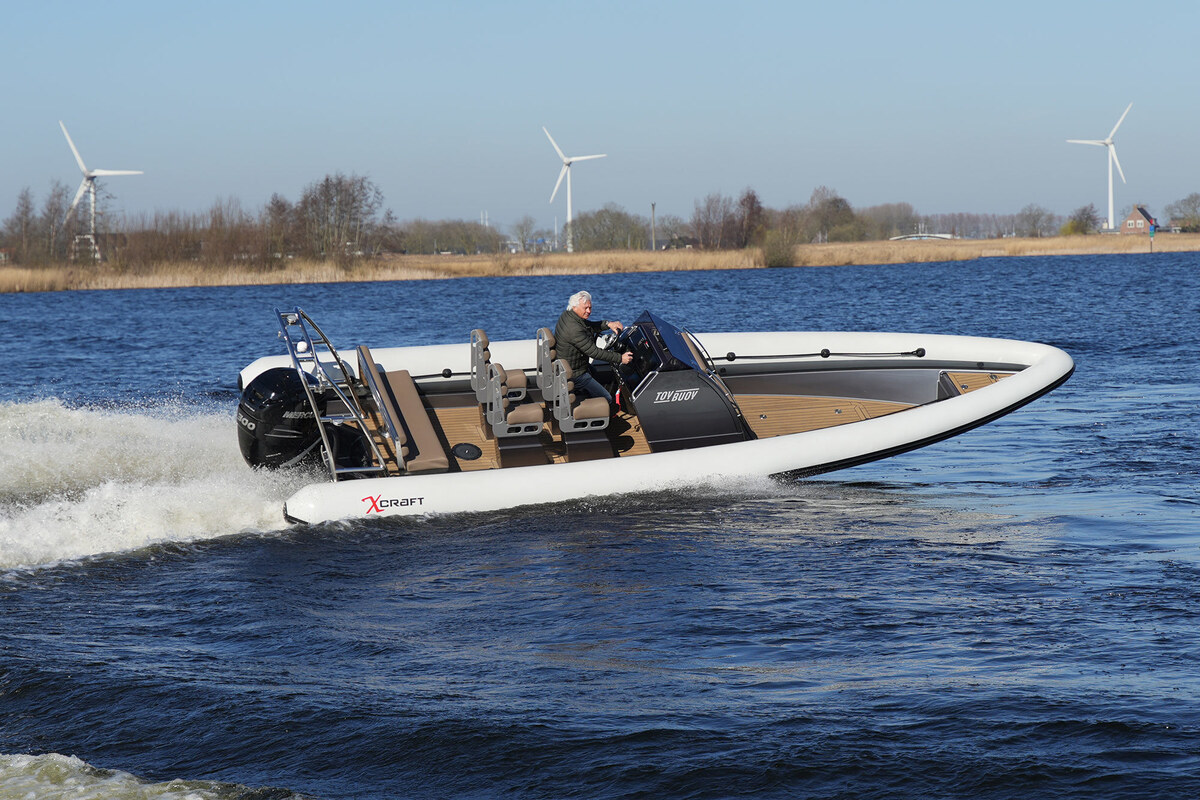 X-Craft R808