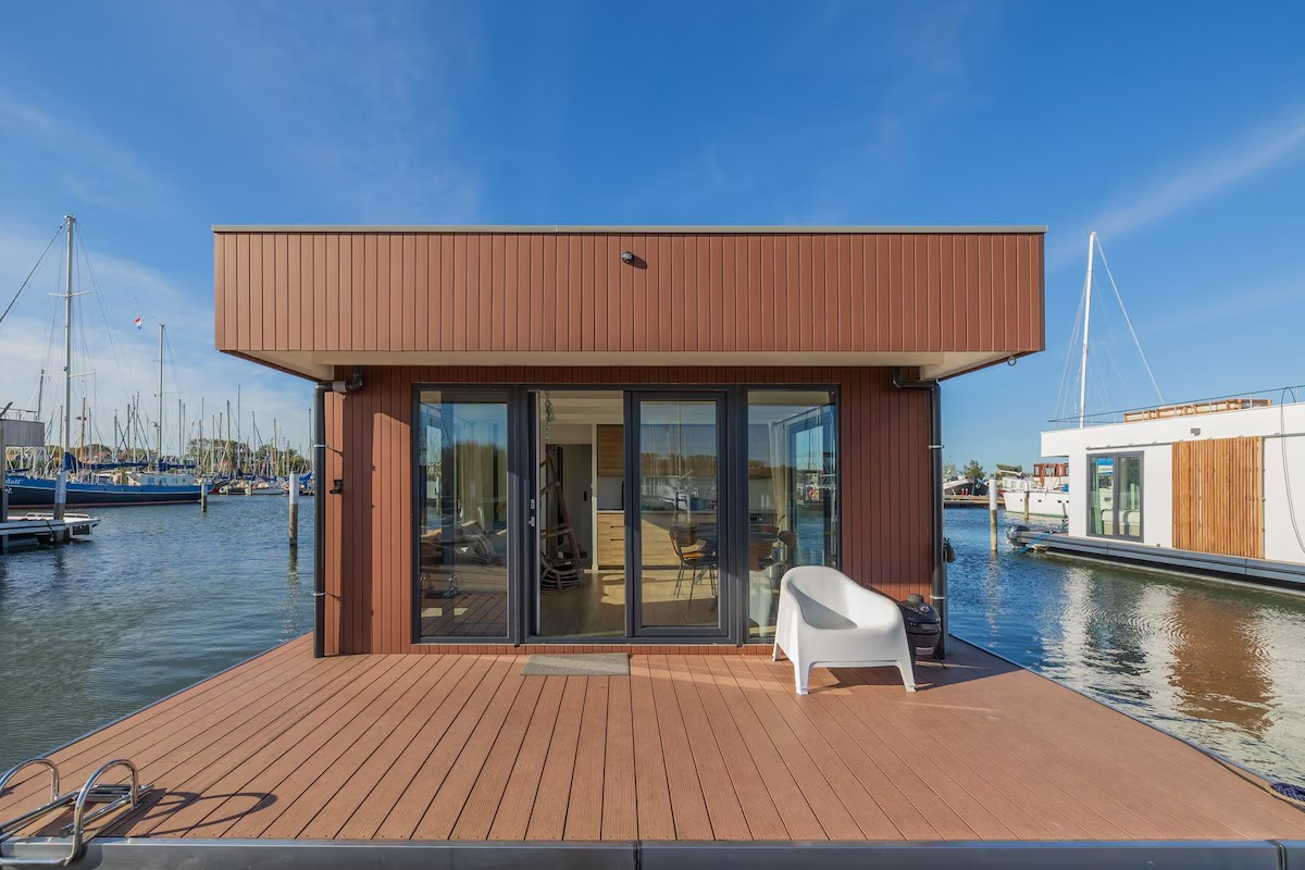 Surla 15 Houseboat Zelfvoorzienend