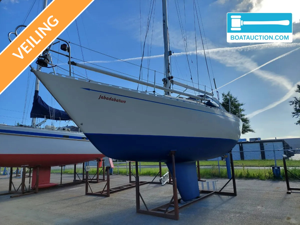 Standfast 33 nu in de online veiling.