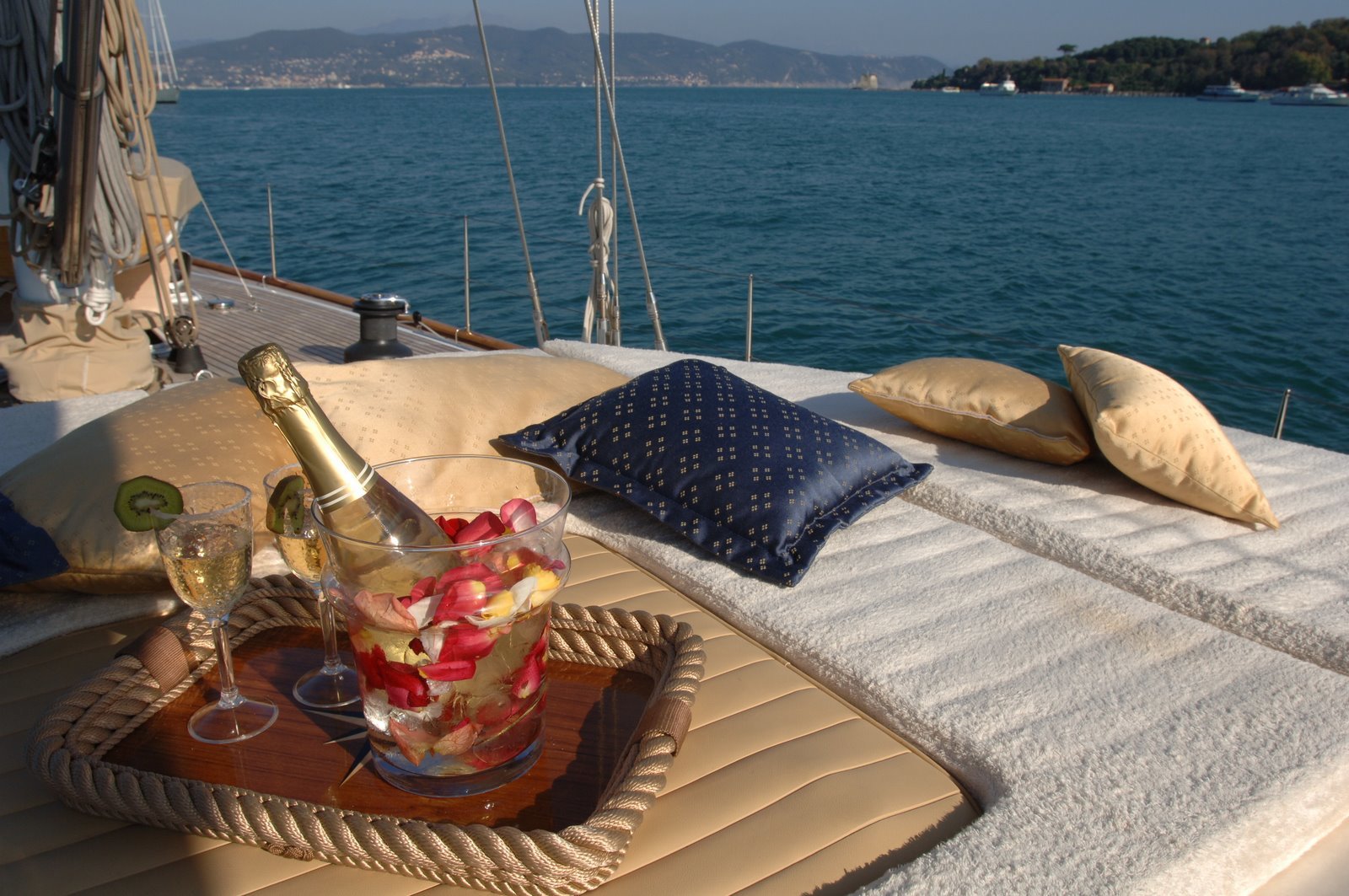 Lagoon Royal Classic 66