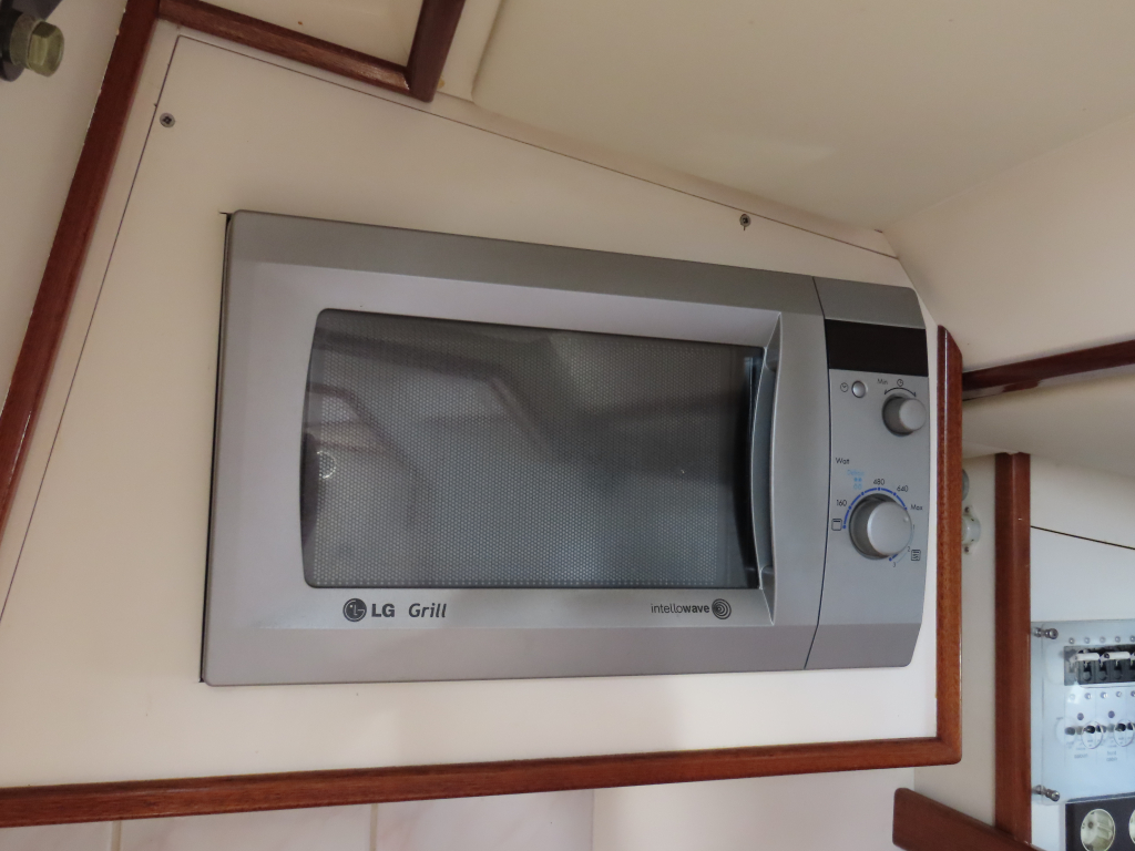One-off 50’ aluminium Expedition Cruiser