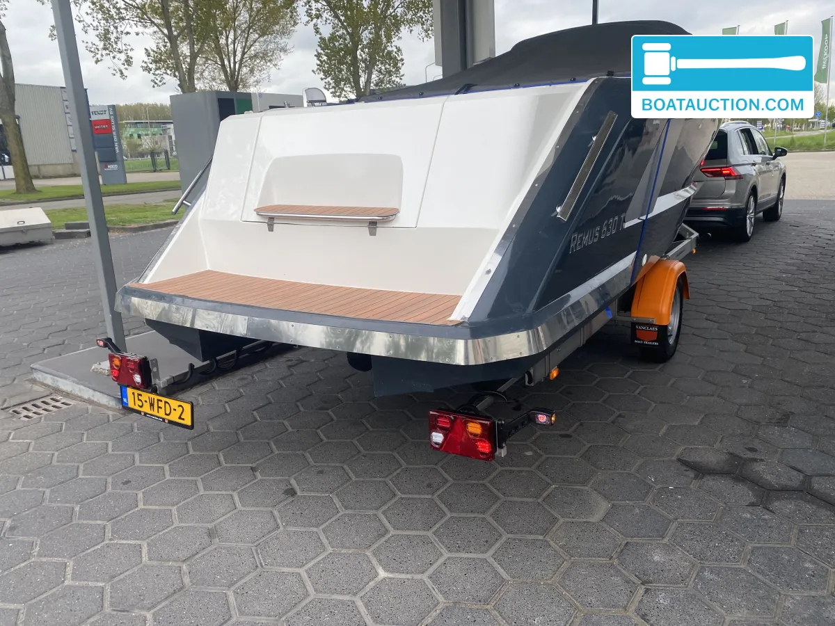 Remus 630 tender