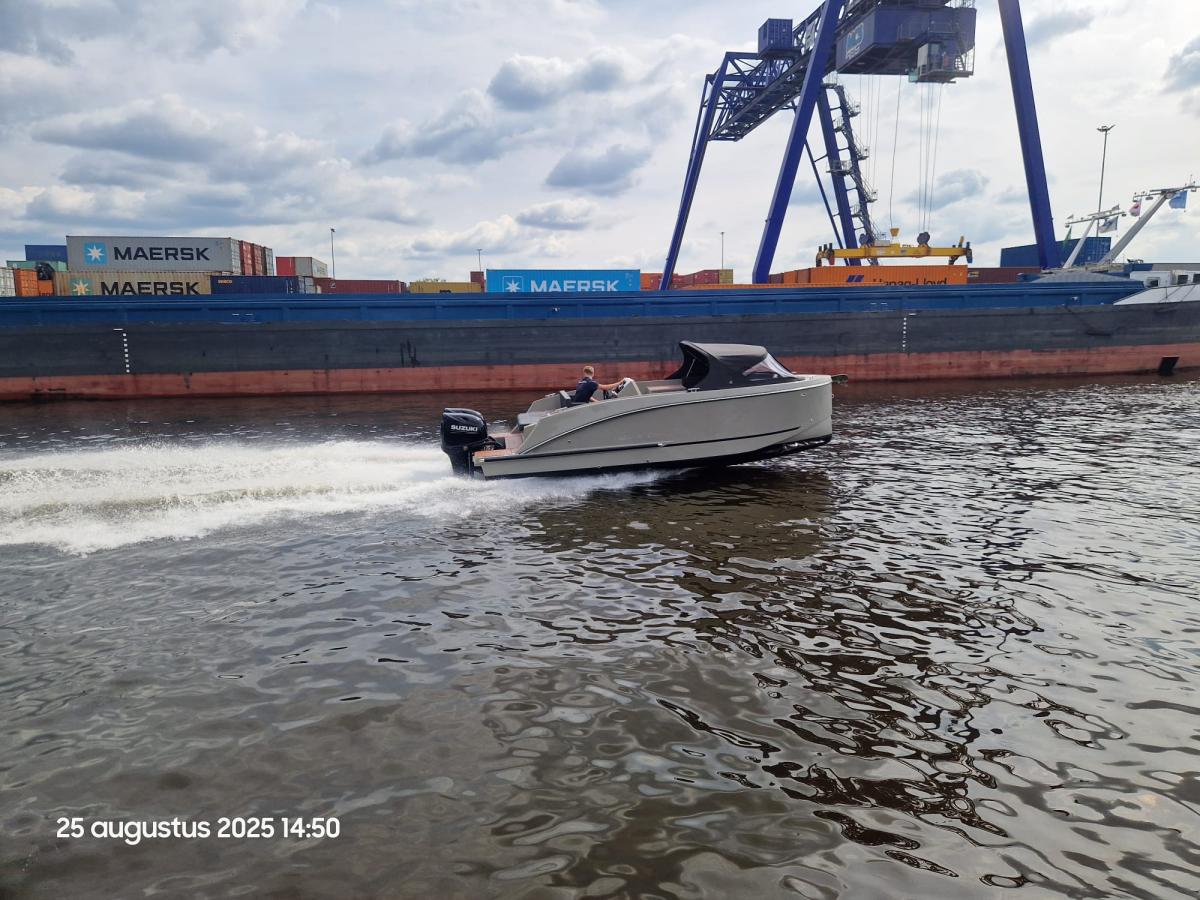 Maxima 680 Sport Lounge