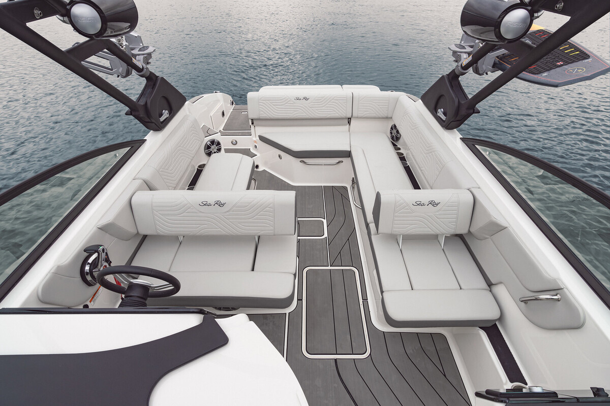 Sea Ray SDX 270 Surf