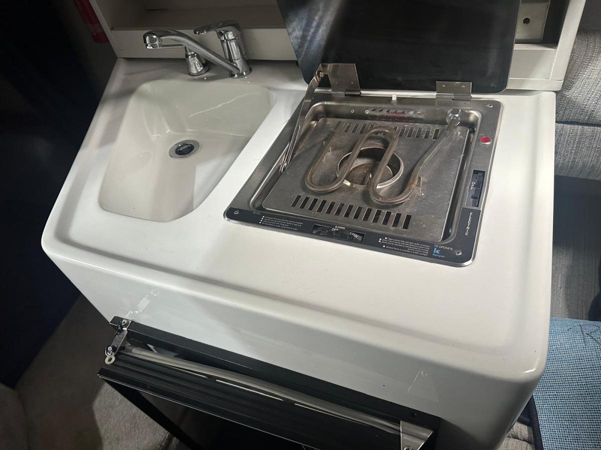 Rinker 260 FIESTA FEE