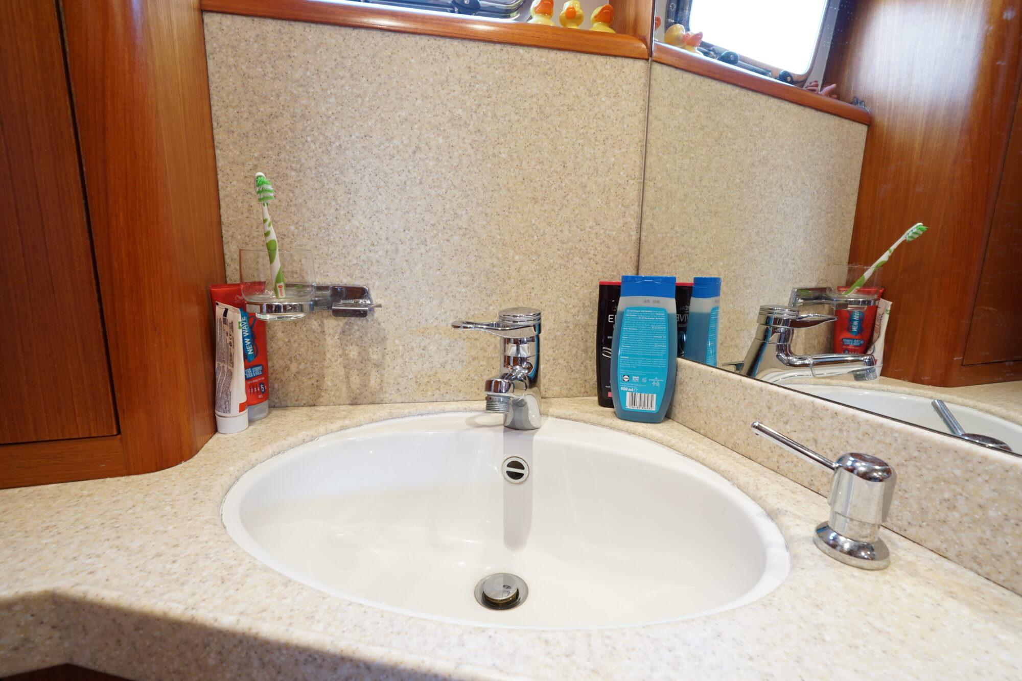 Pieter Beeldsnijder Pieter Beeldsnijder Rondspantkotter 12.85 AK