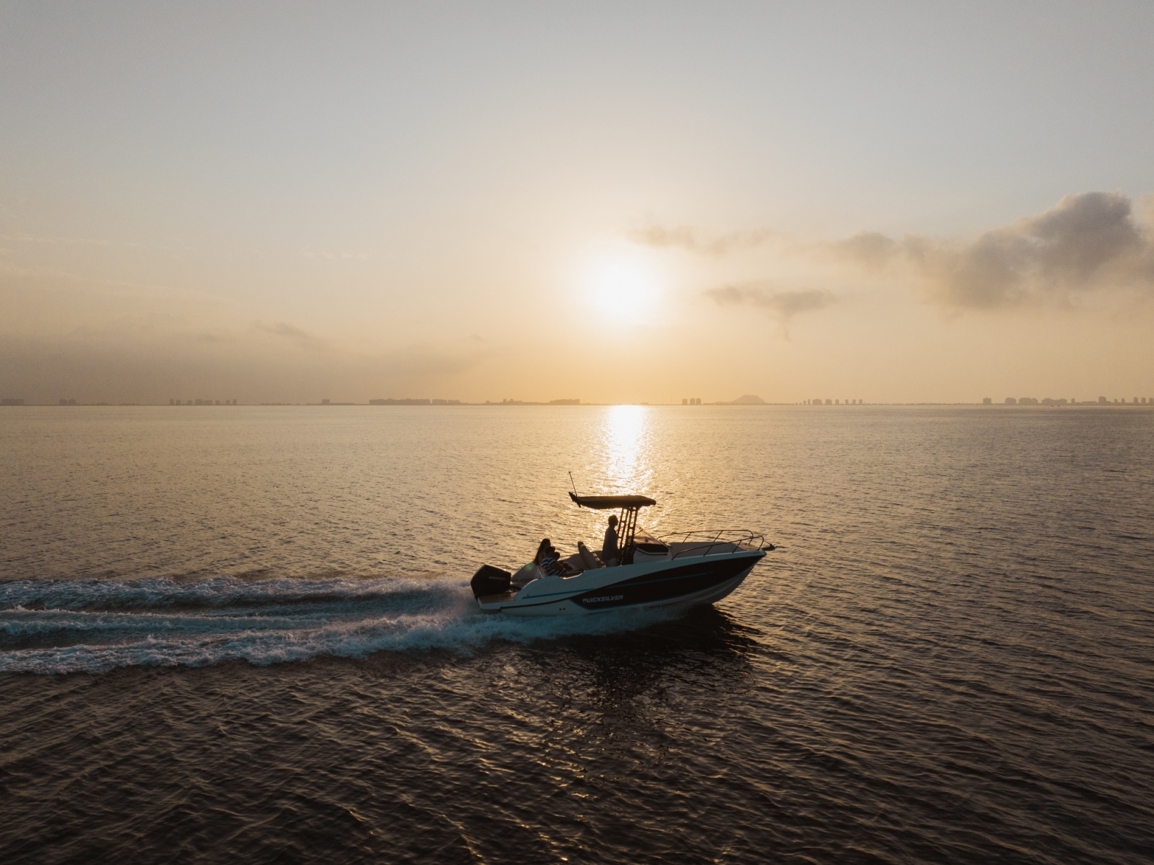 Quicksilver 705 Activ Open