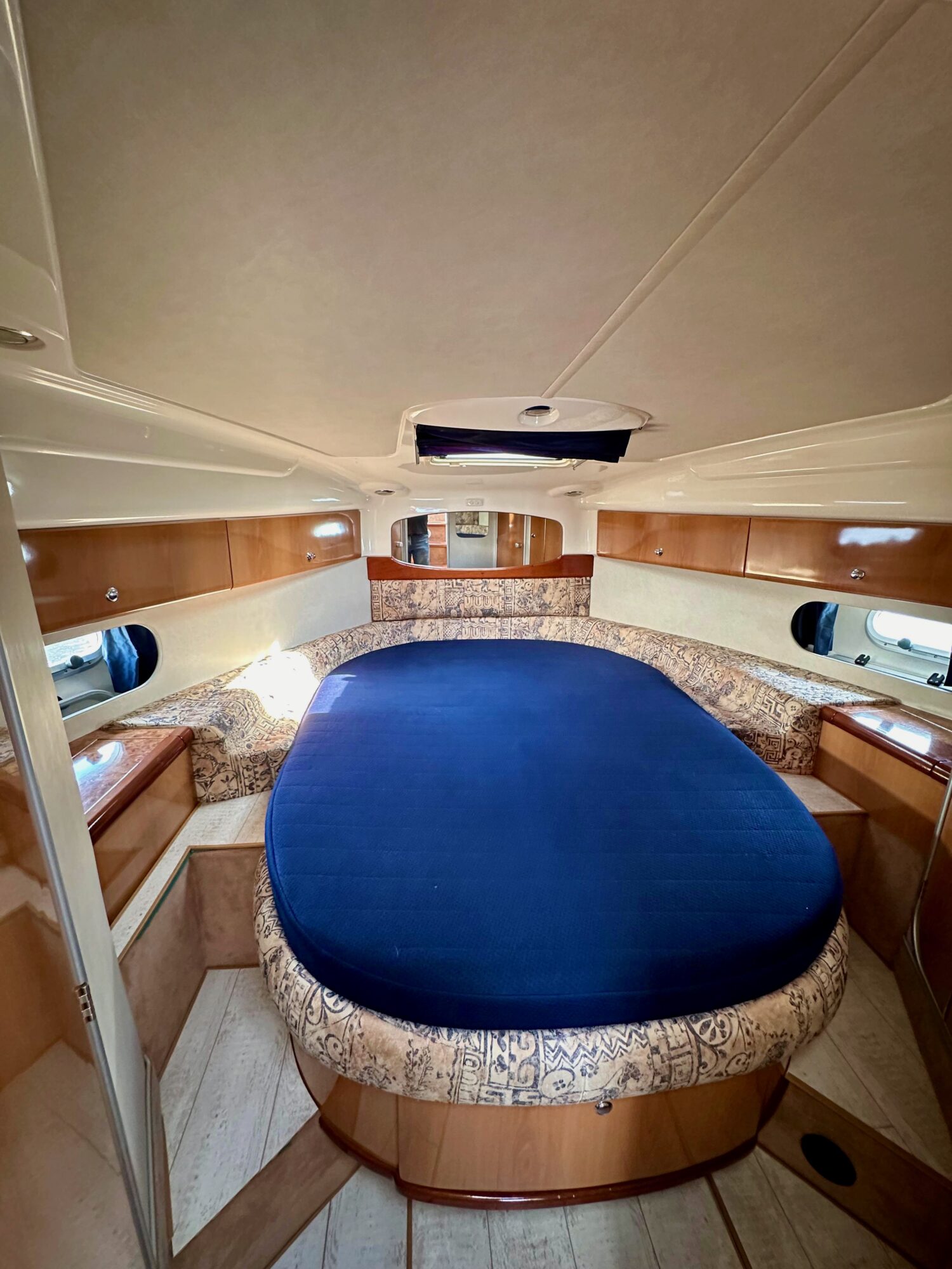 Sealine S37