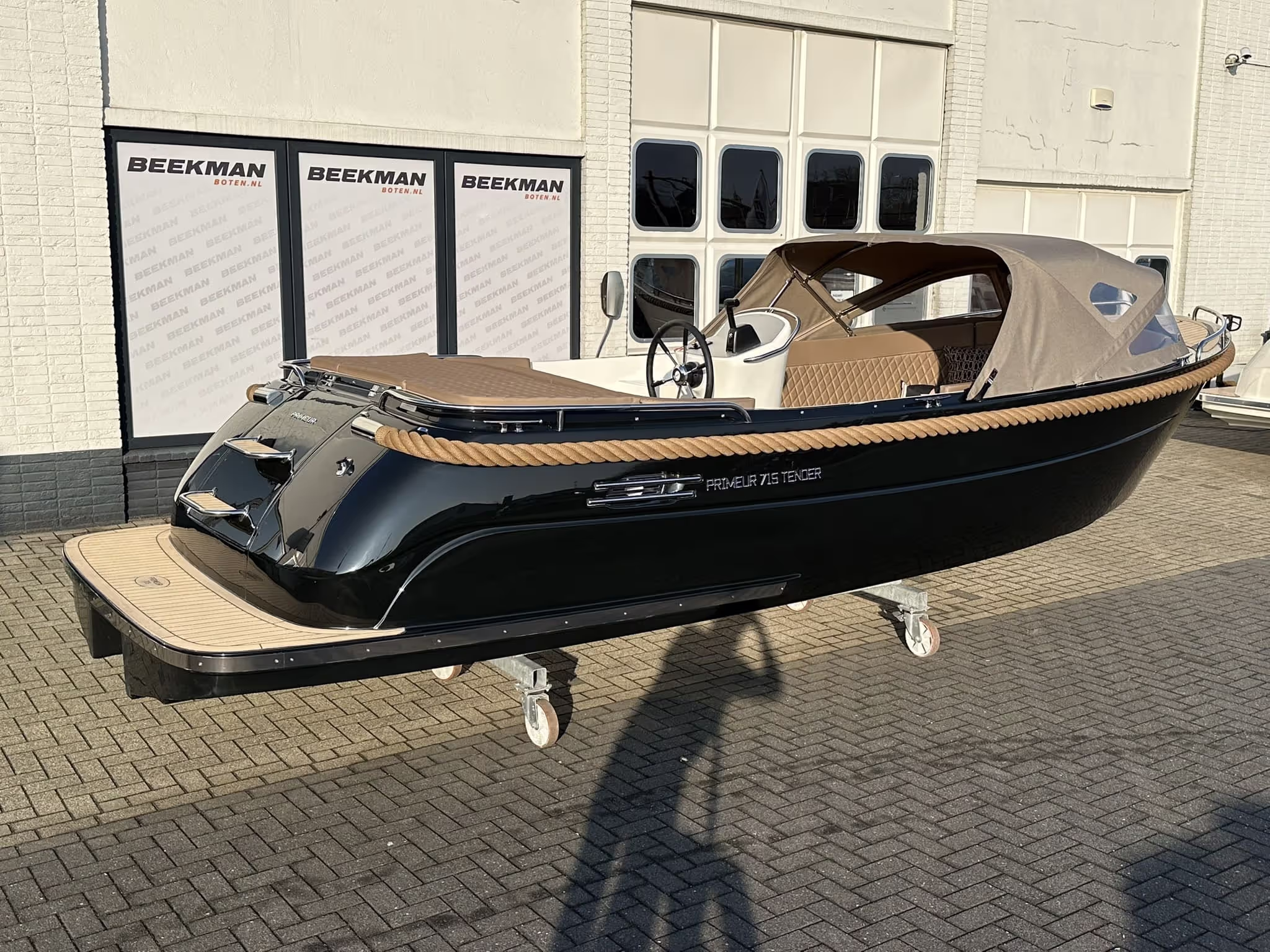 Primeur 715 Tender