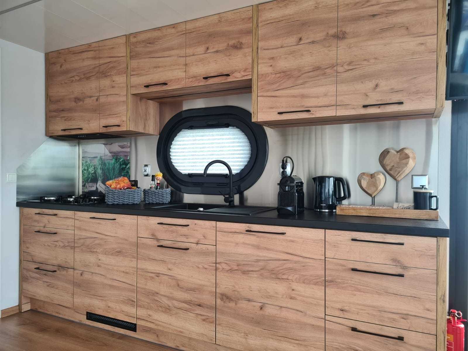 Campi 400 Houseboat HARDEWIJK Charteligplaats