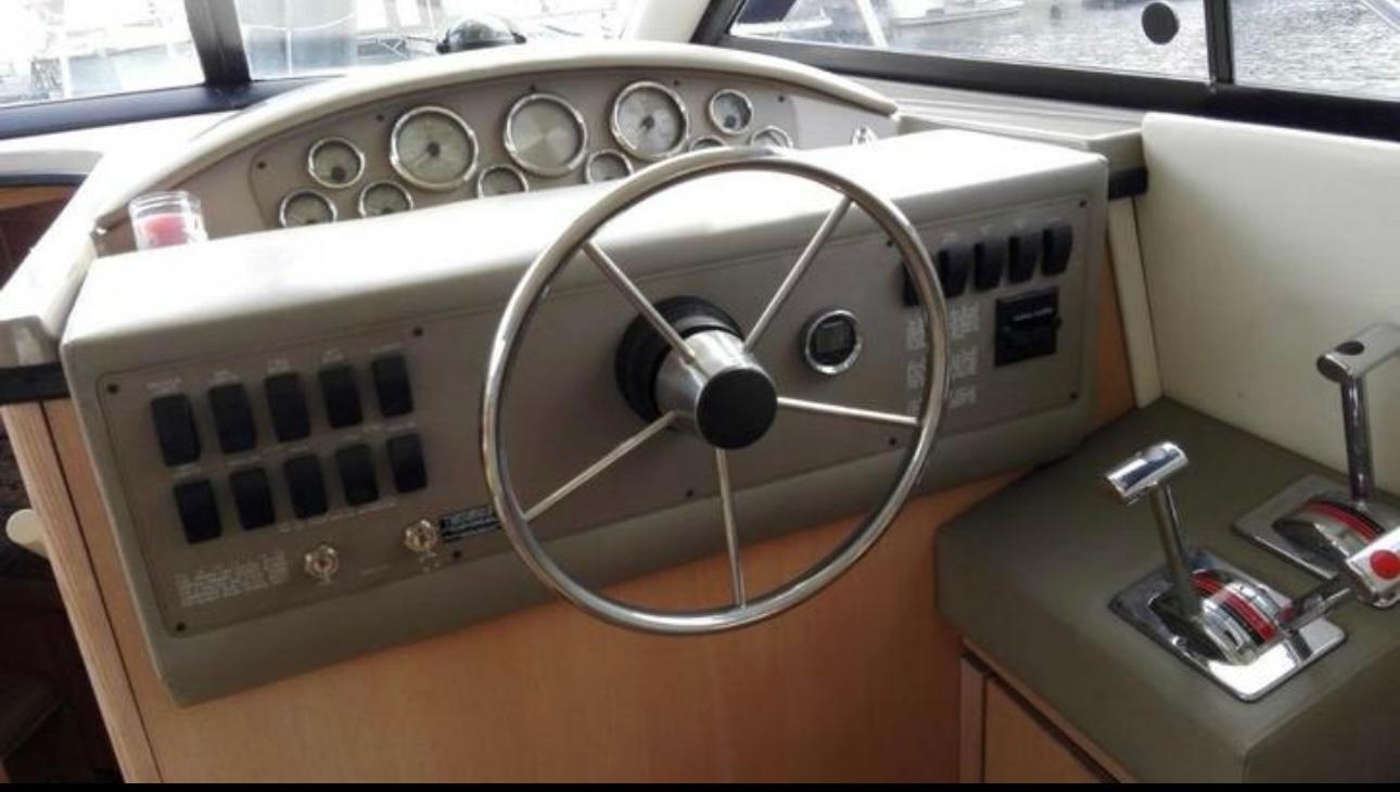 Bayliner 3258 Avanti