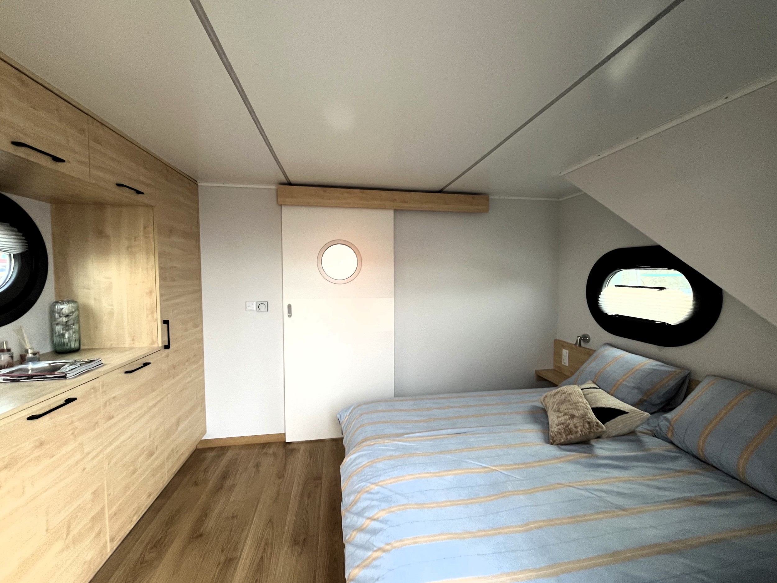 Campi 400 Houseboat (special 1 Sleepingroom))