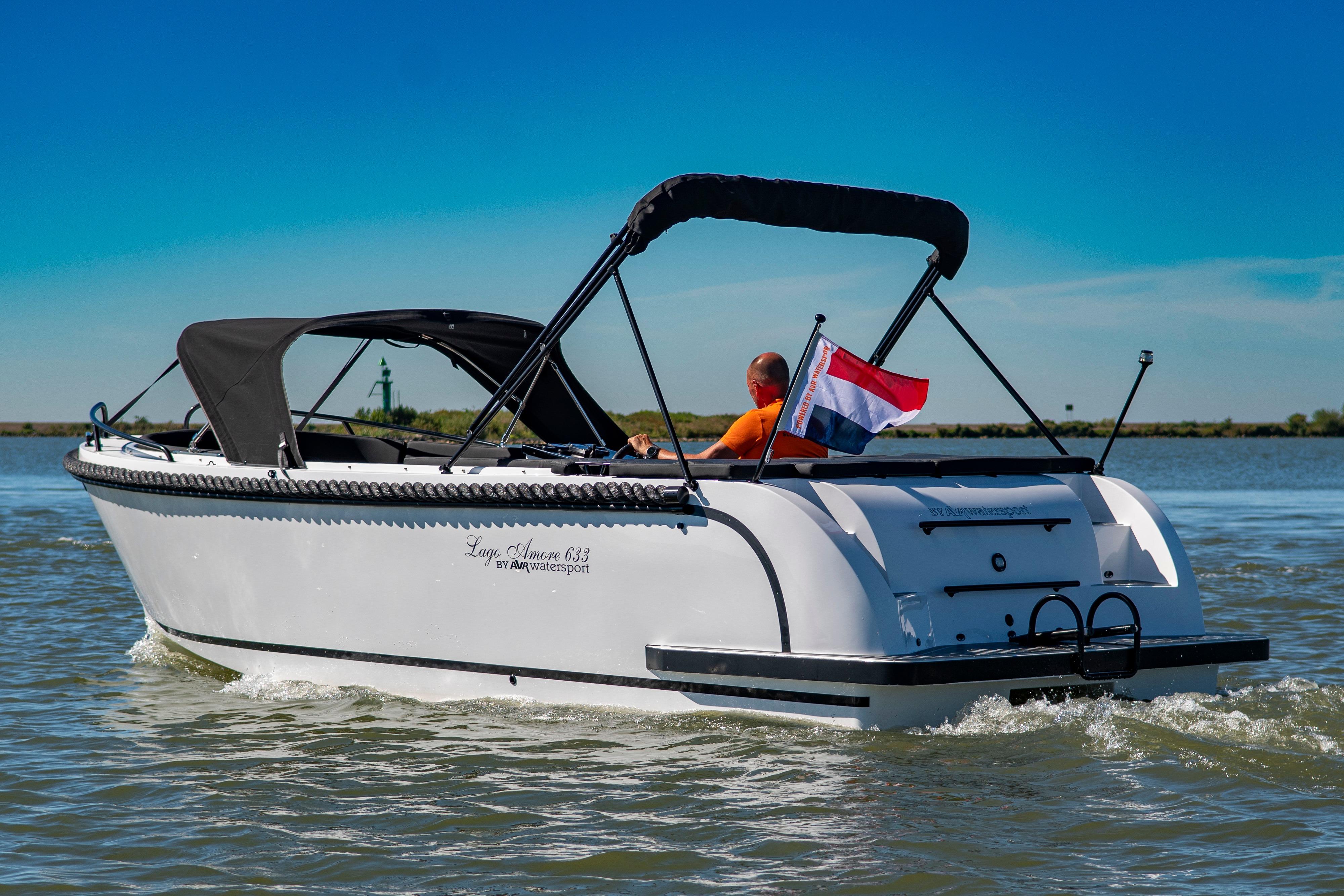 Lago Amore 633 Tender