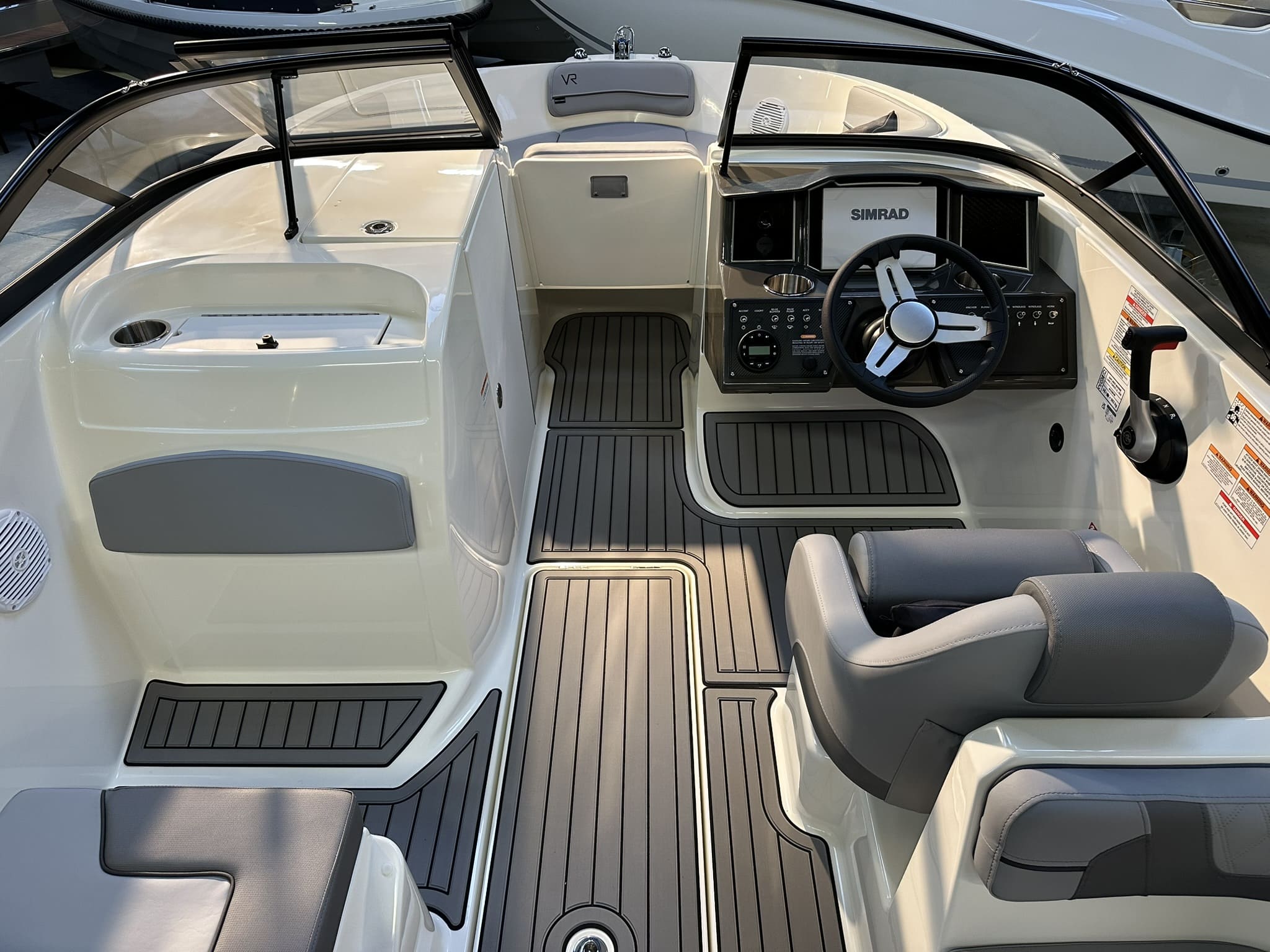 Bayliner VR6 Bowrider