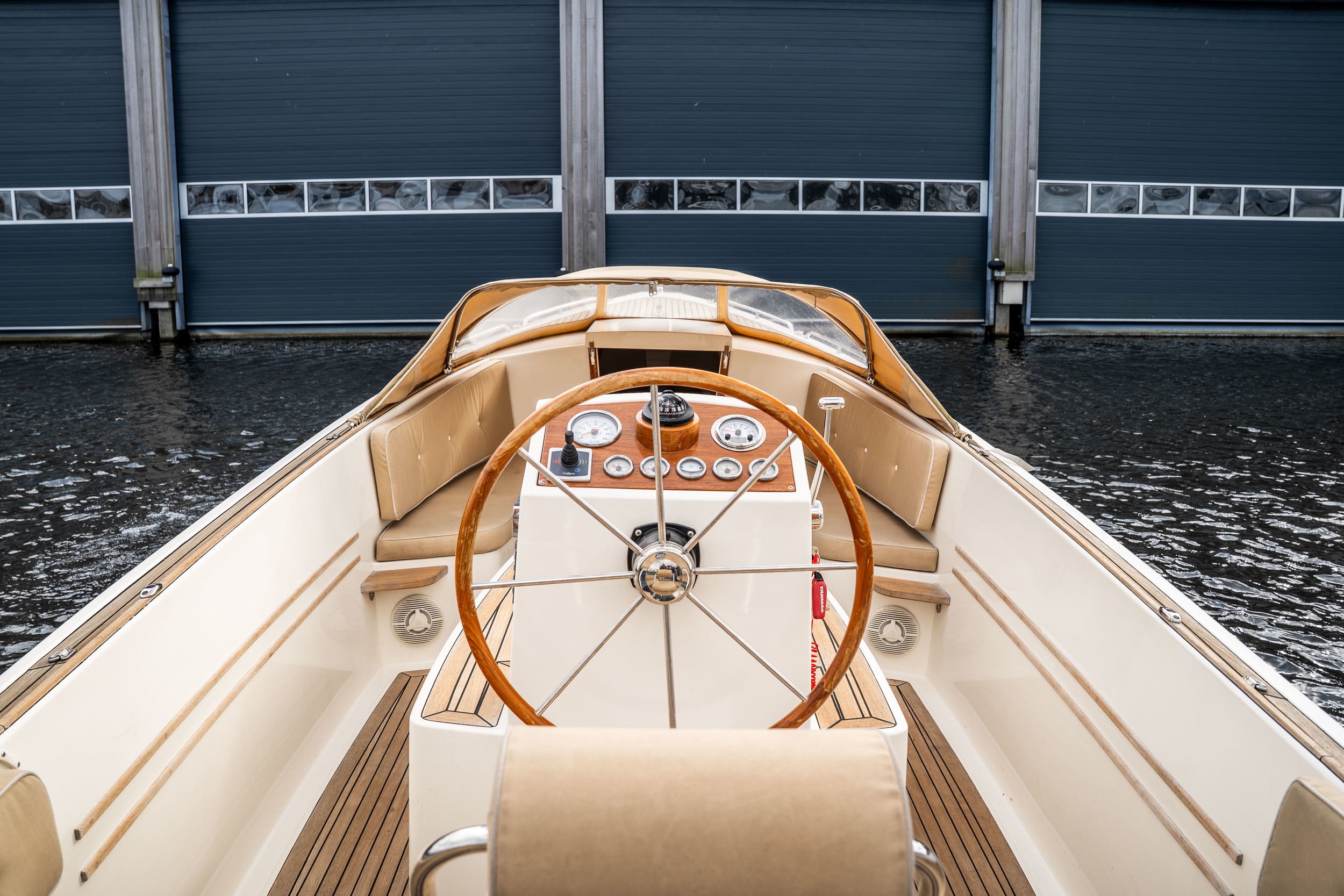 AdmiralsTender 850 Classic