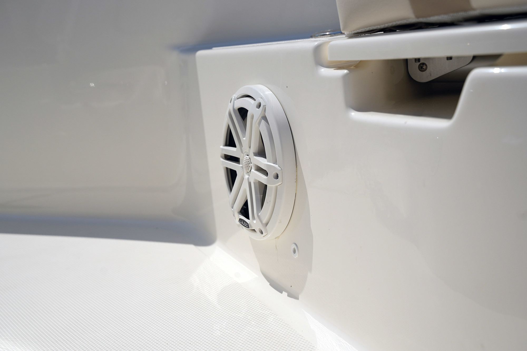 Boston Whaler 250 Dauntless