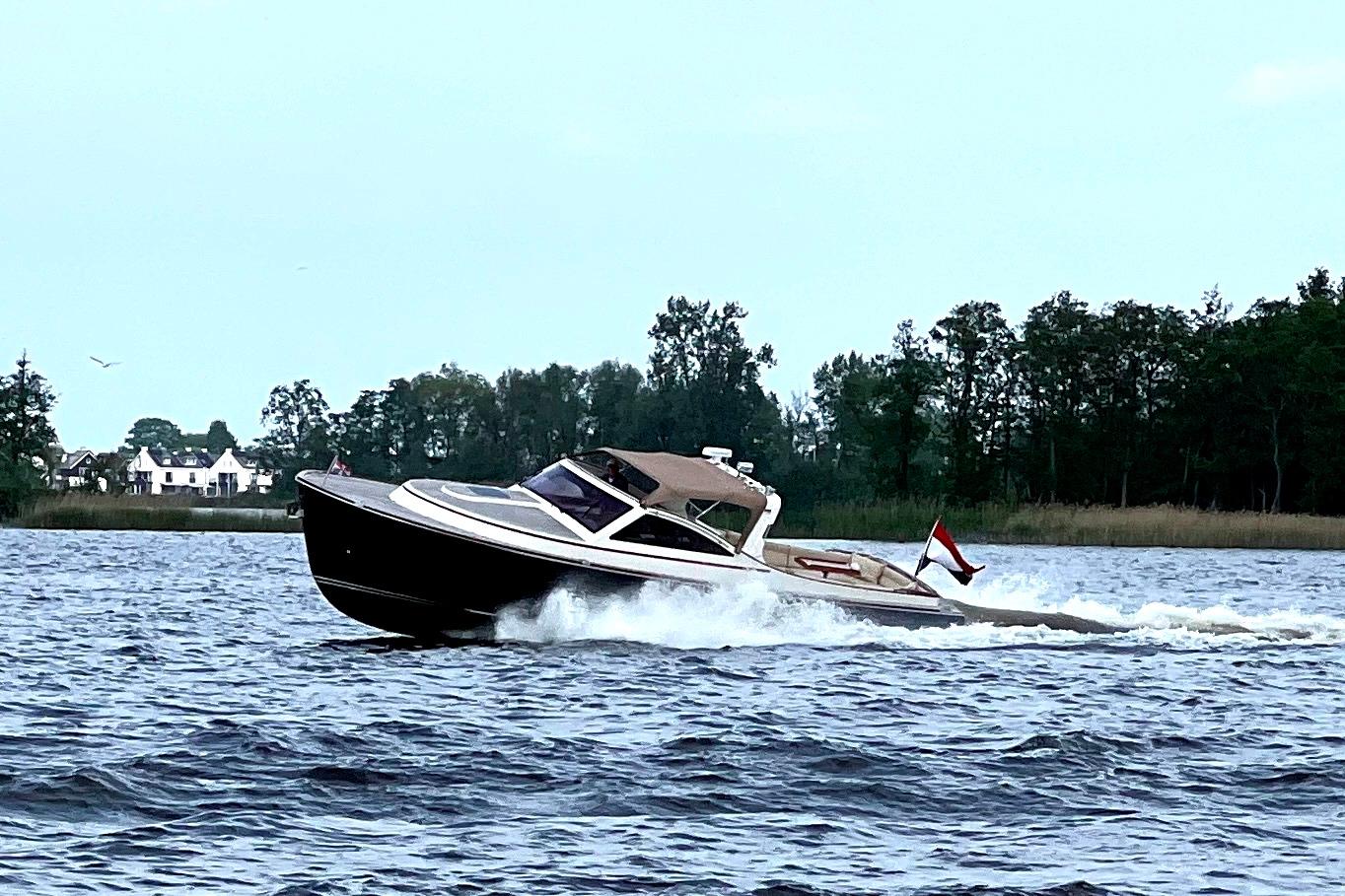 Long Island 40 Runabout