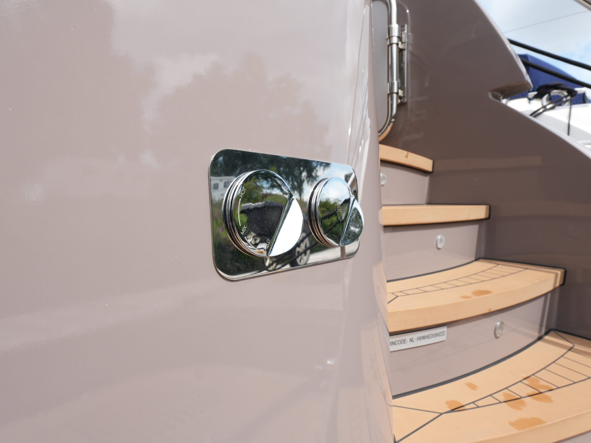 Van den Hoven Executive 15.00 MK II