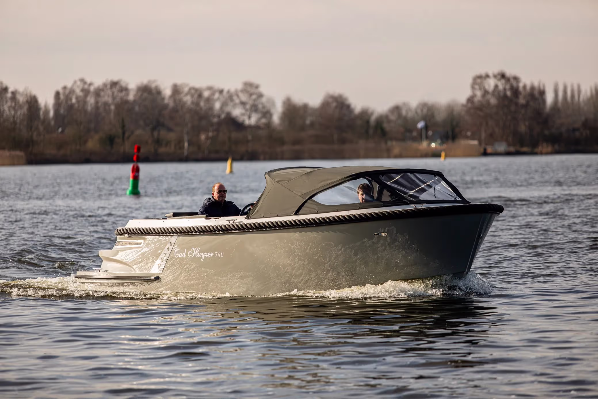 Oud-huijzer 740 Tender