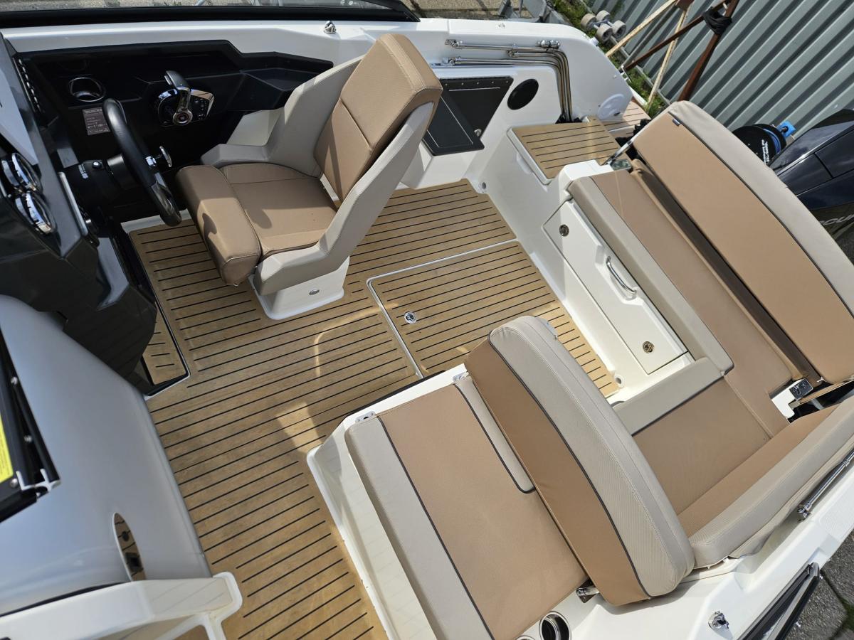 Quicksilver 675 Activ Cruiser