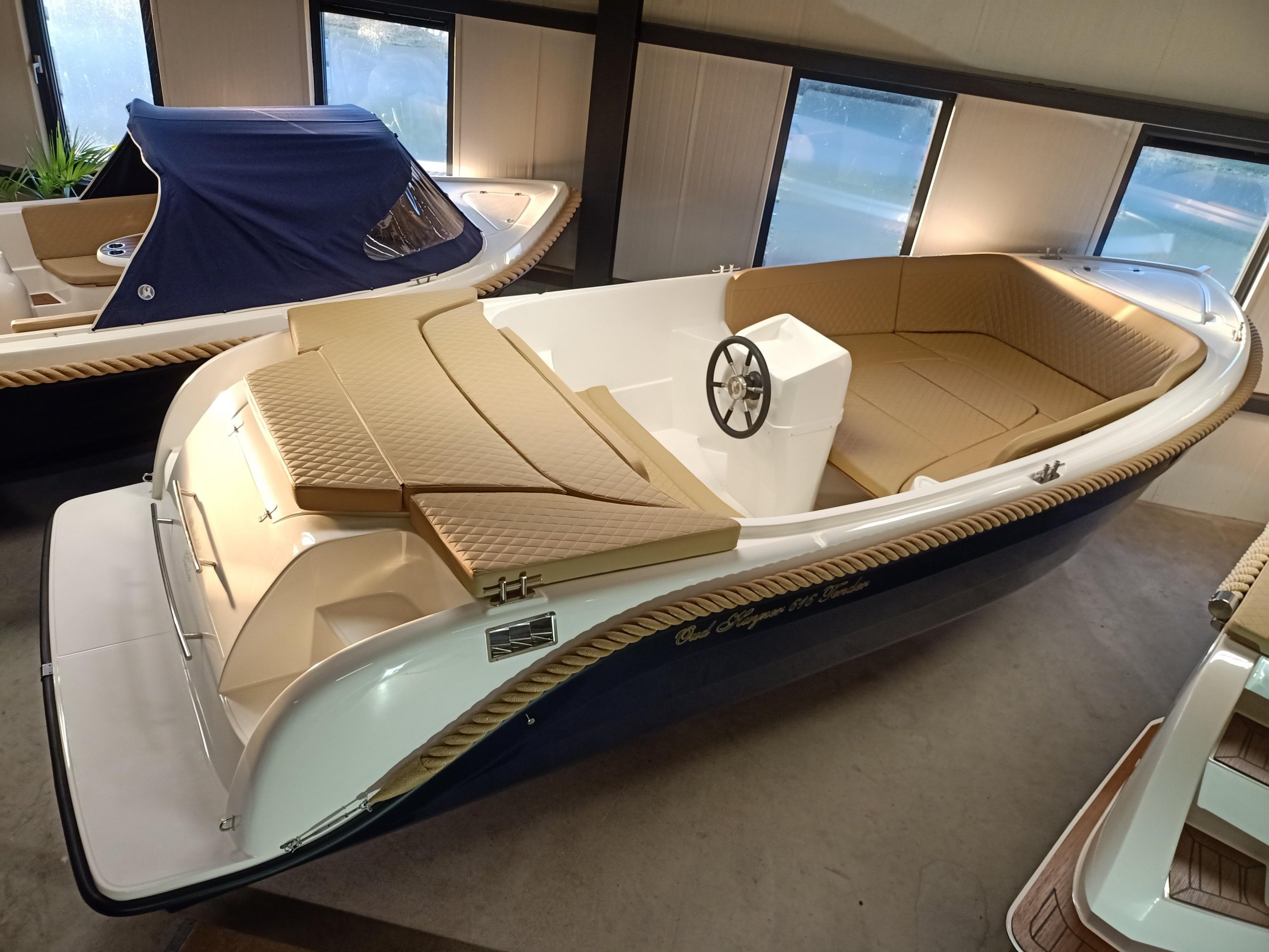 Oud Huijzer 616 Tender