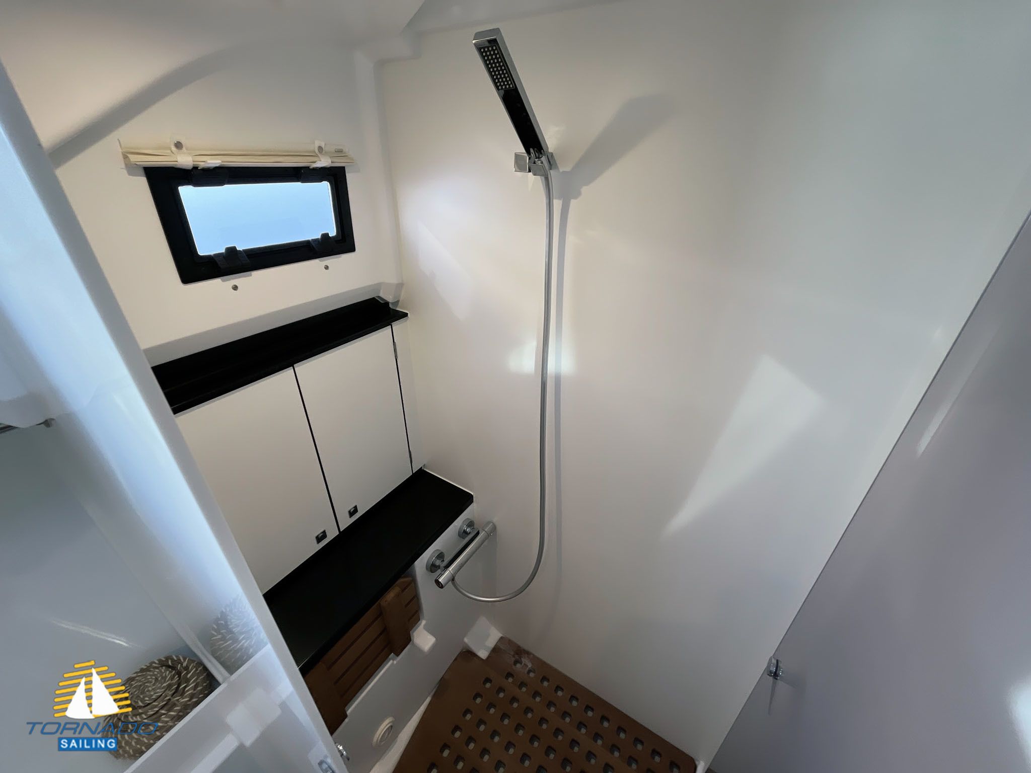 Delphia 12 Flybridge