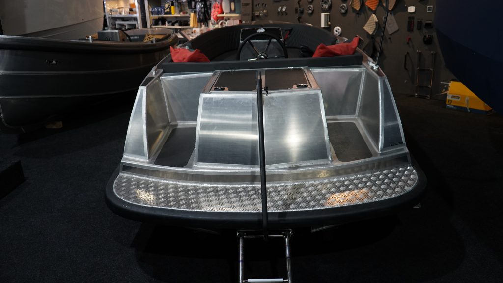 Van Vossen 600 Tender