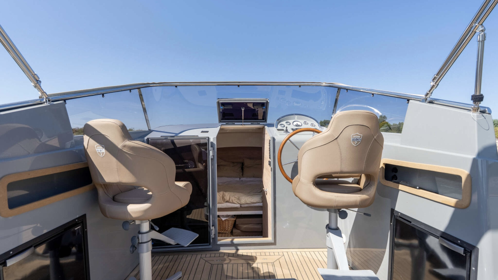 Antaris Seventy7 Cabin ( 2022)