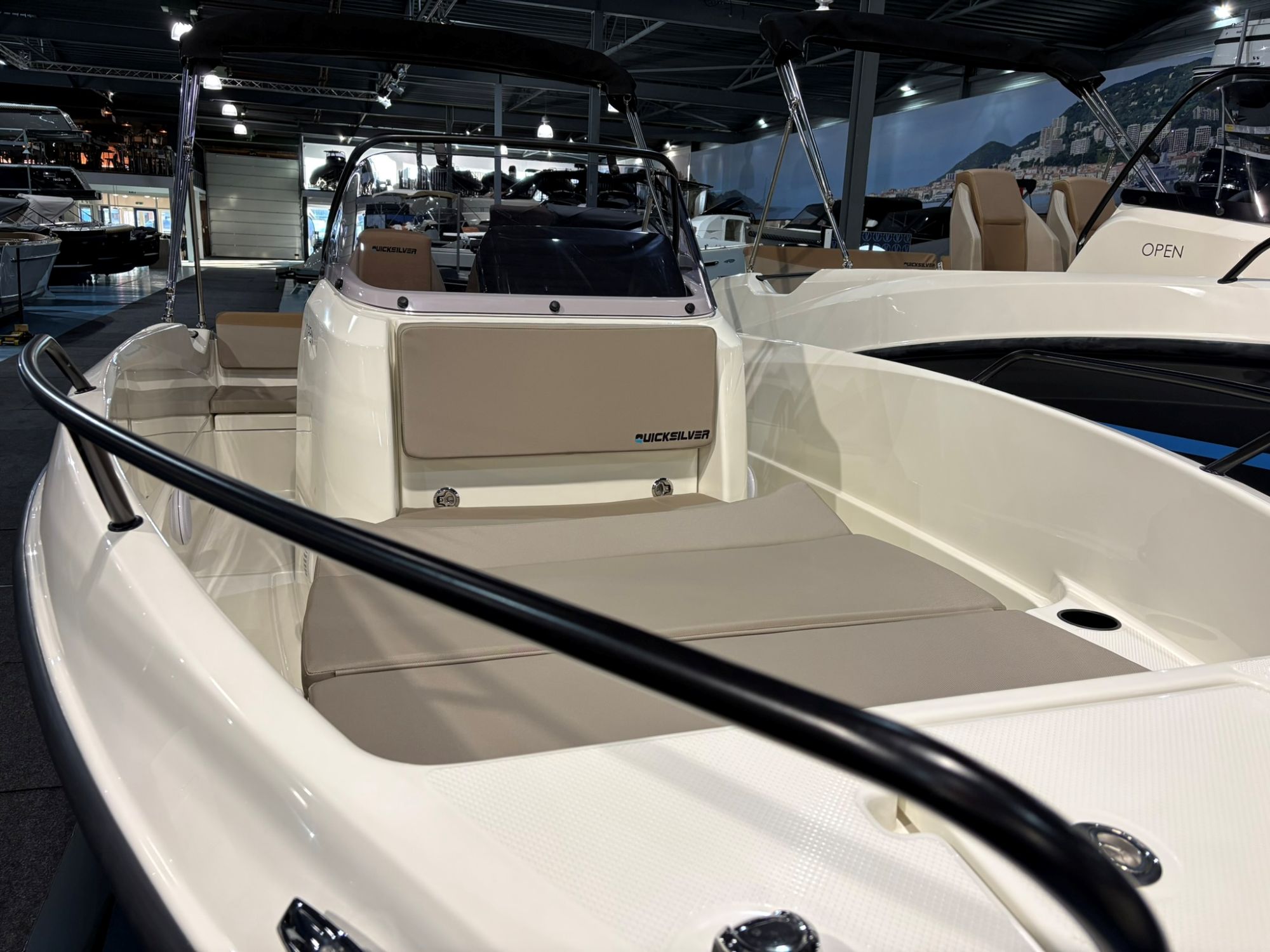 Quicksilver 555 Activ Open met Mercury 115 pk - Komt binnen!