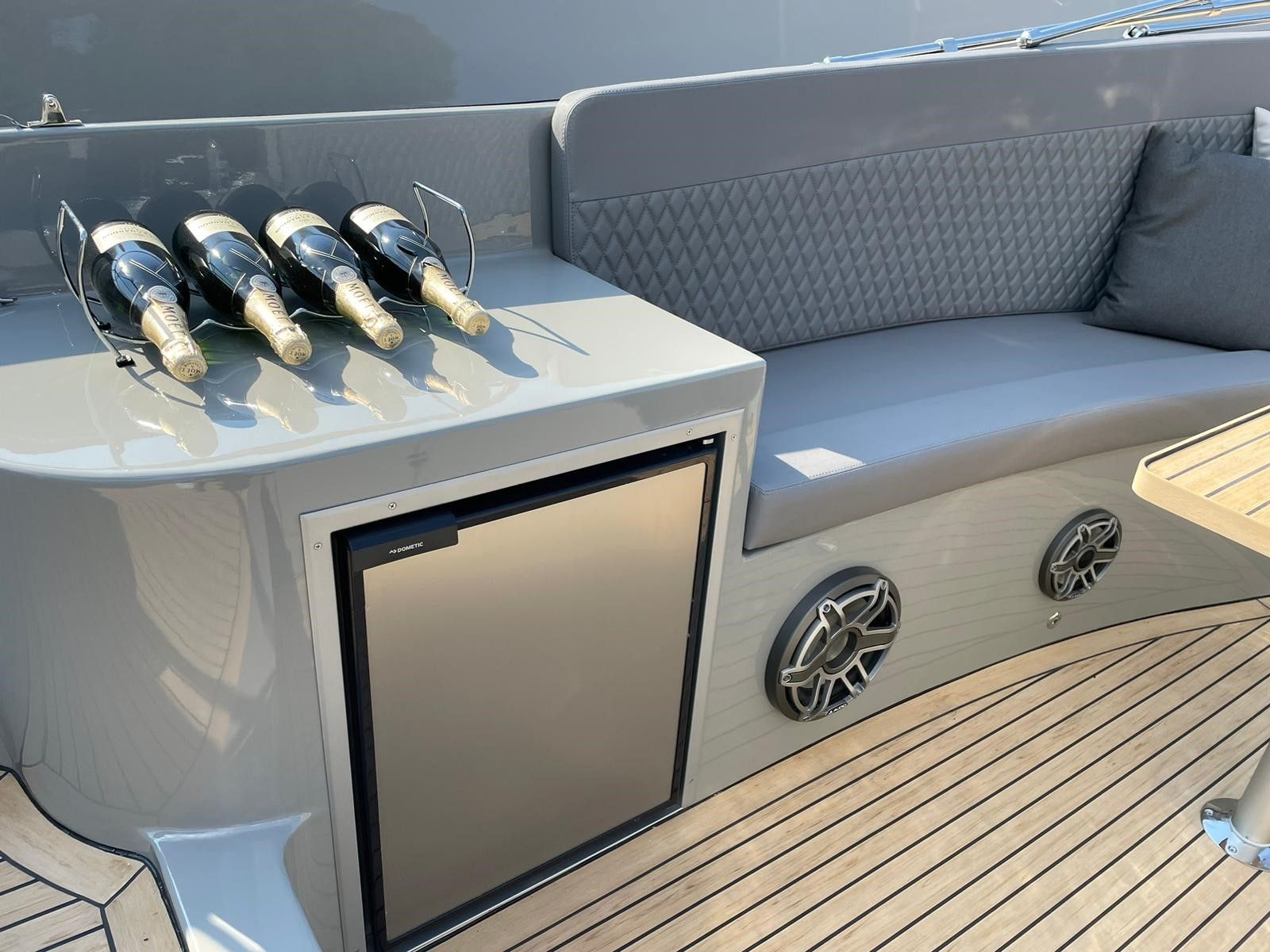 Seafury 900 Soft-top