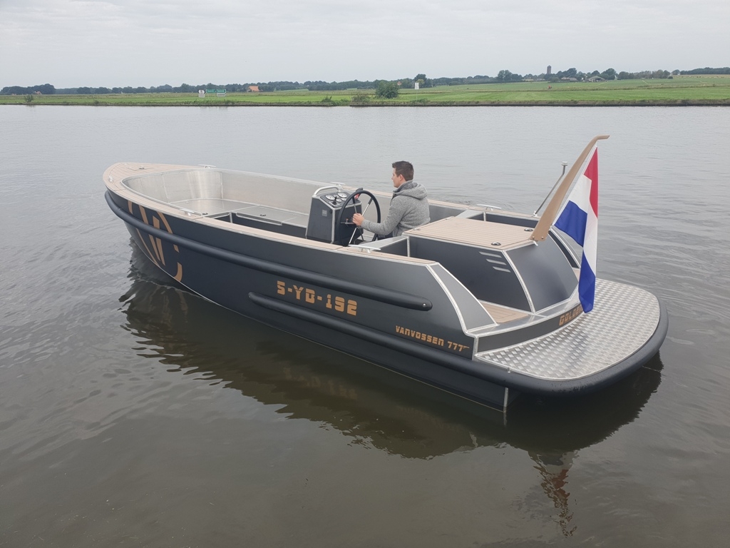 Van Vossen VanVossen Tender 777 (sport)