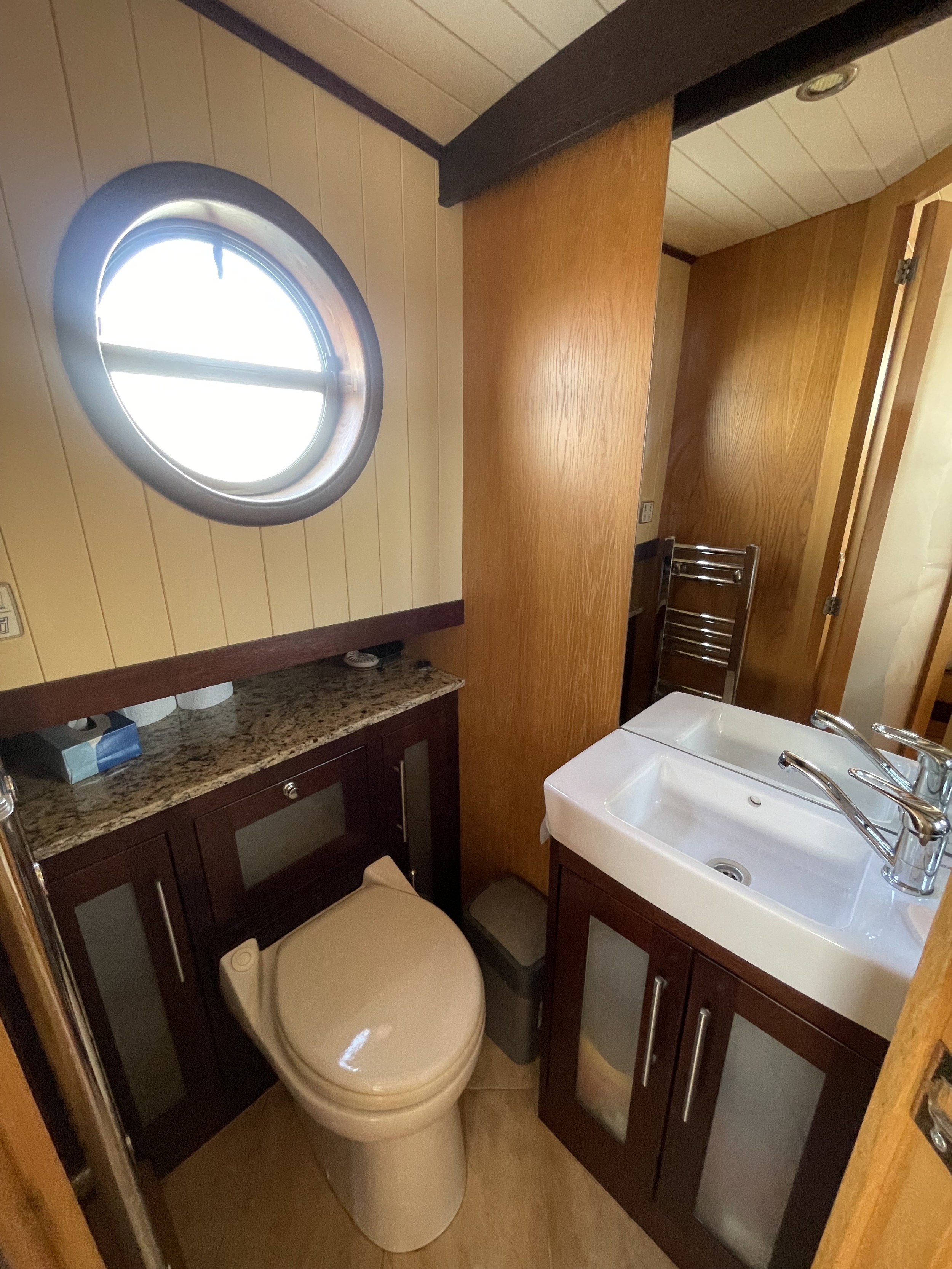 Aqualine Voyager 65 Ft