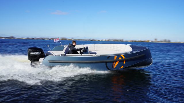 Van Vossen Sport R 700 XL PAASSHOW 3, 4 & 6 APRIL! 🥂