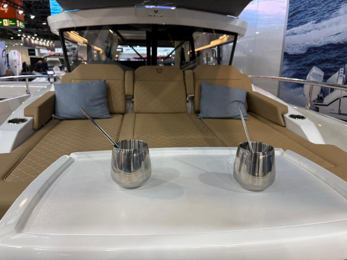 WELLCRAFT 38 EXPLORER
