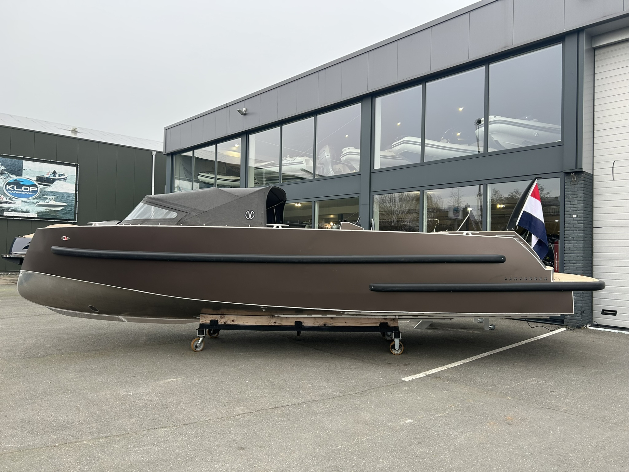 Van Vossen Tender 888 sport op voorraad