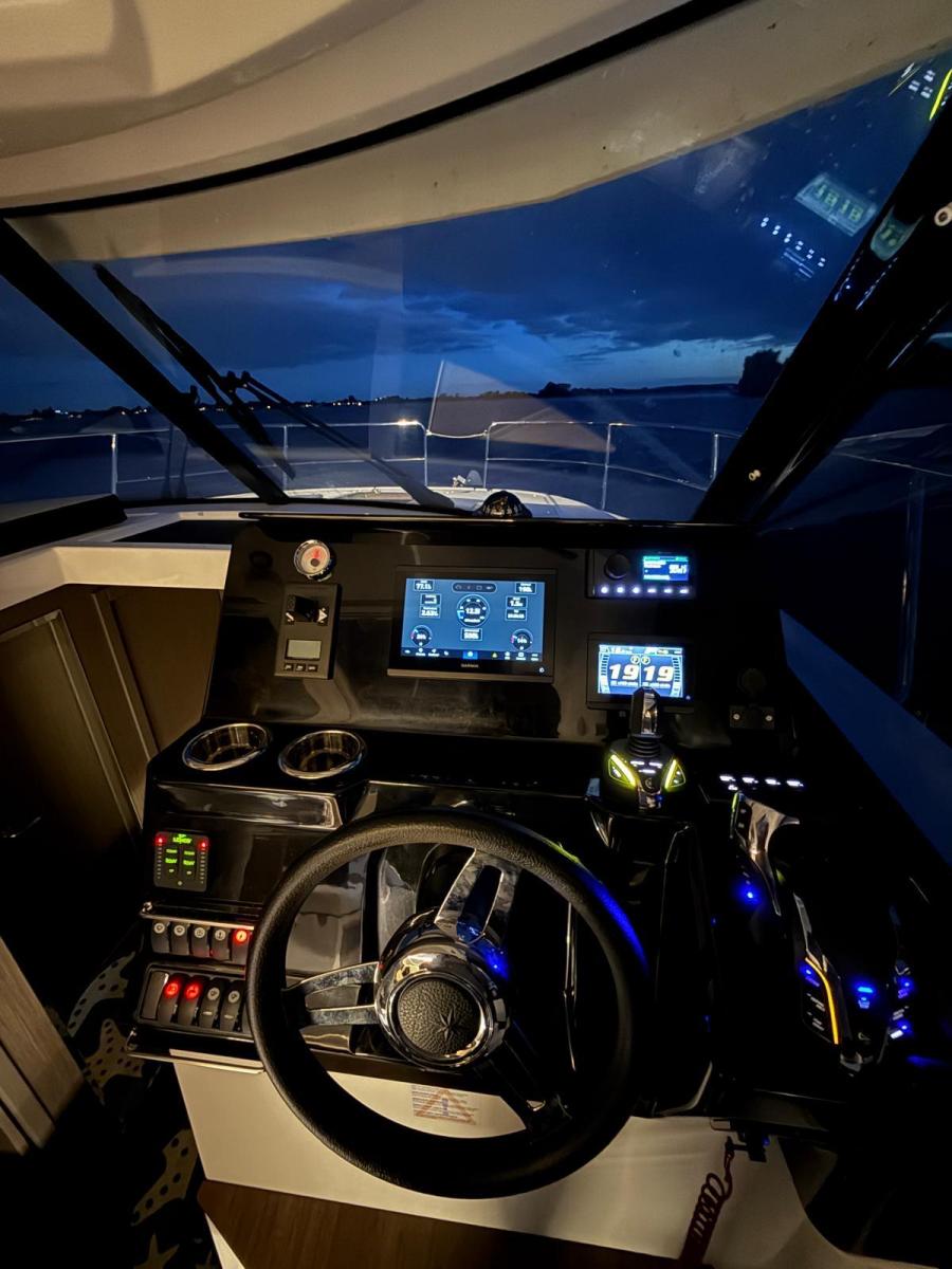 Jeanneau Merry Fisher 1095 Coupé Hardtop