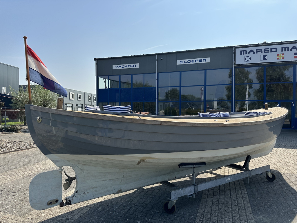 Reddingssloep 695 Electric