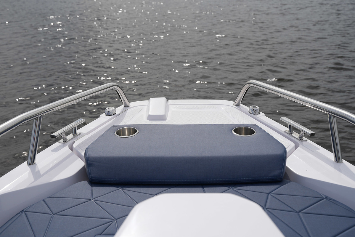 Axopar 29 XC Cross Cabin