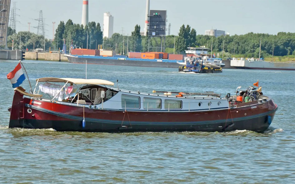 Motortjalk 21.40, met UBC