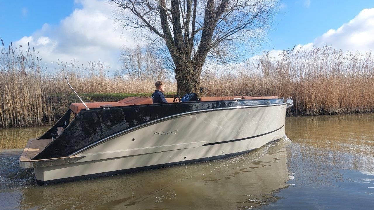 Maxima 640