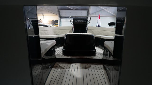 Waterspoor  777 incl. 110 Pk, DIRECT VAREN!