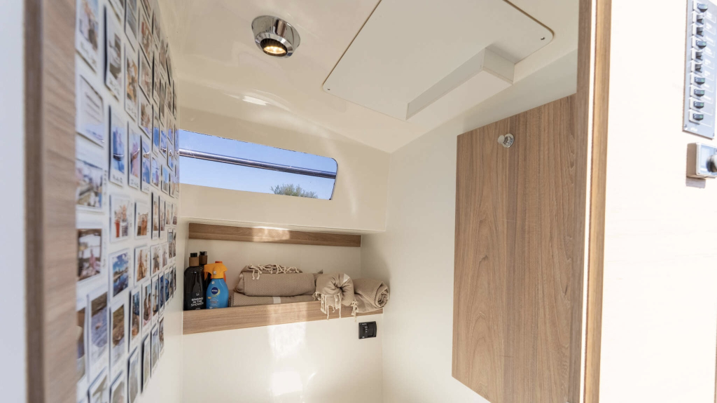 Antaris Seventy7 Cabin ( 2022)