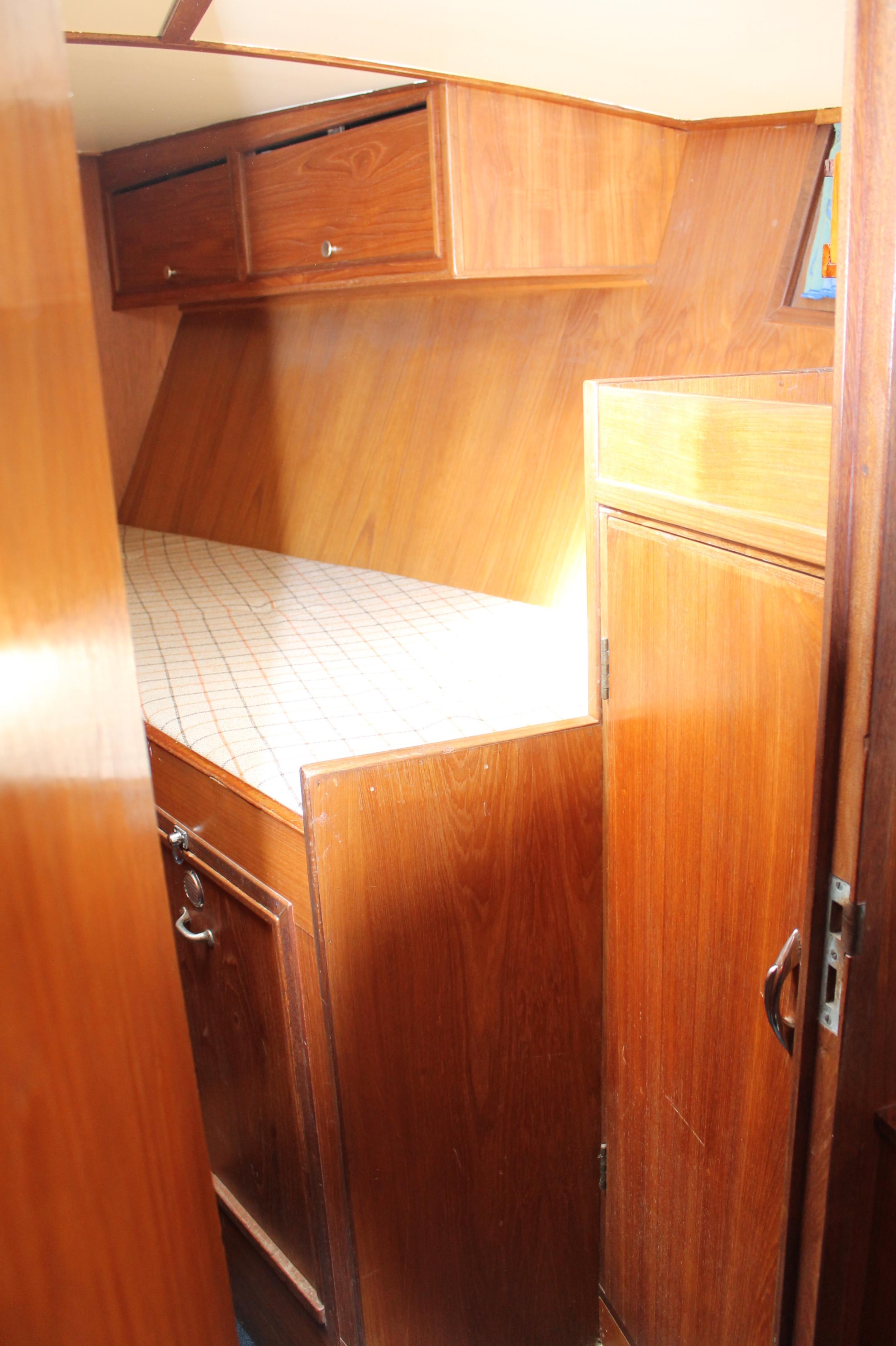 Pieter Beeldsnijder Gouwzee 3A