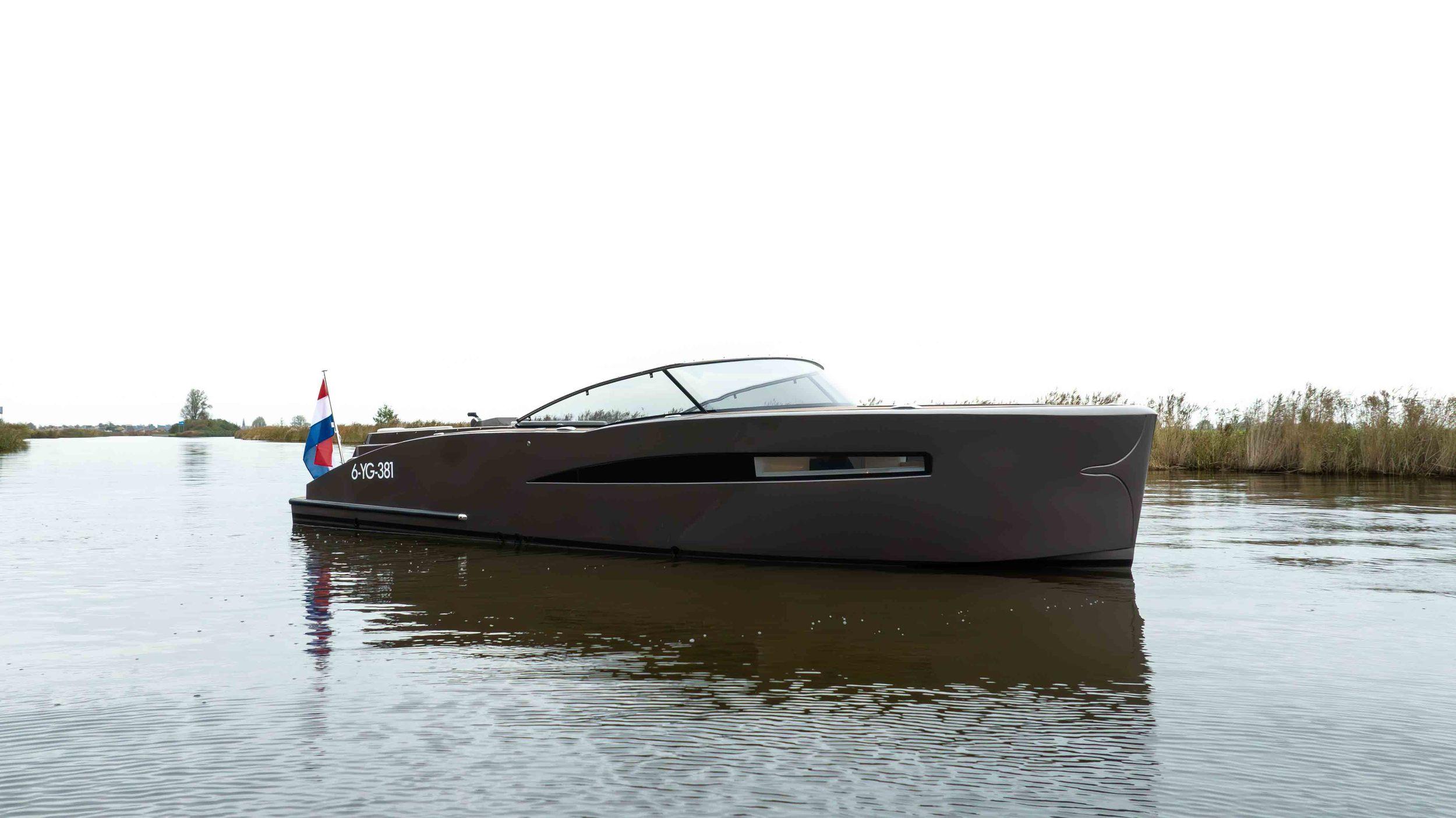 Proton 28 Lounge